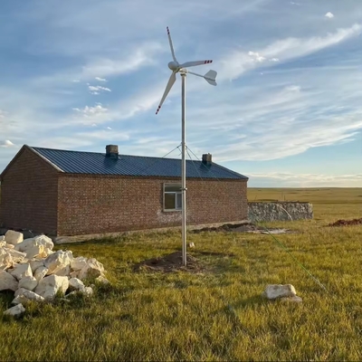 Sistema híbrido de generación de energía eólica de 3 kW / 5 kW / 10 kW con palas de fibra de vidrio reforzada