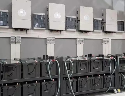 Sistema de energía solar de 5KW 10kw Para 220v/380v Voltado de salida 24h Tiempo de trabajo